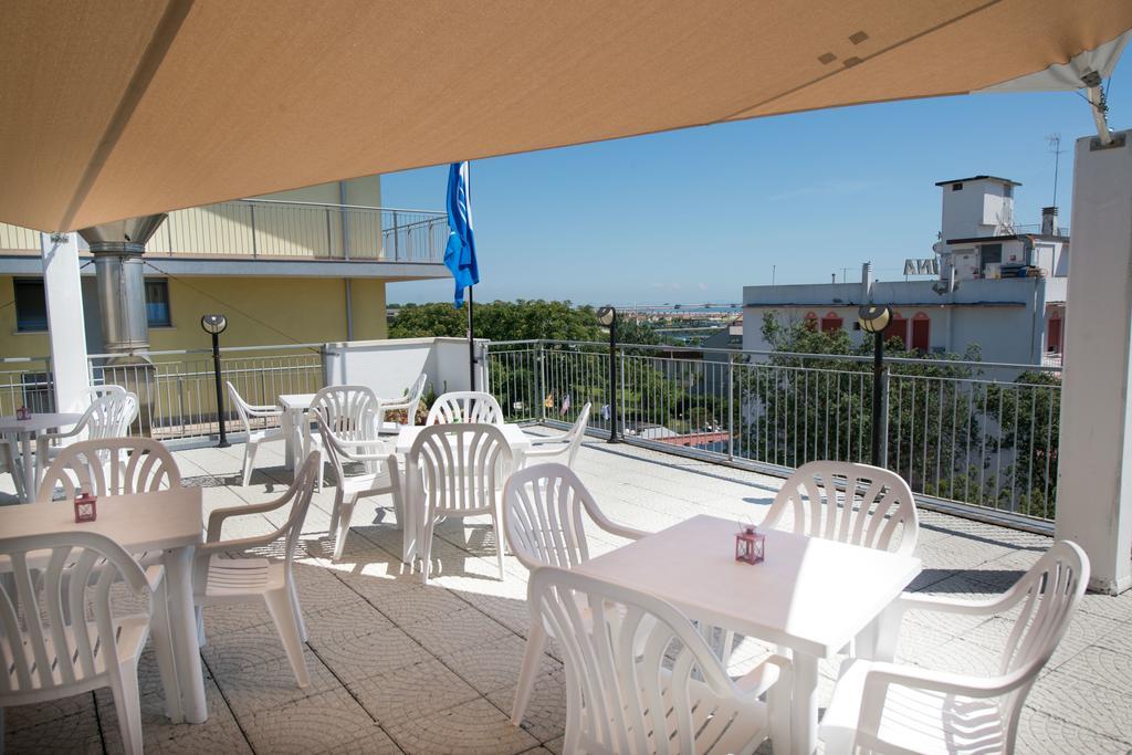 Albergo Arcobaleno Соттомарина Экстерьер фото