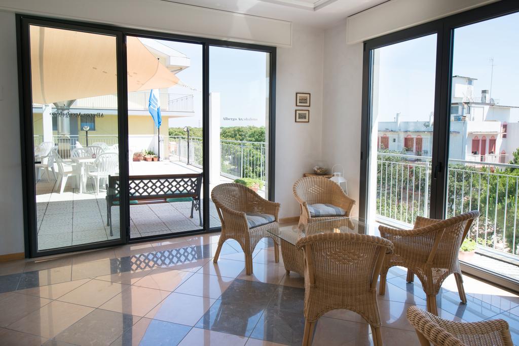 Albergo Arcobaleno Соттомарина Экстерьер фото