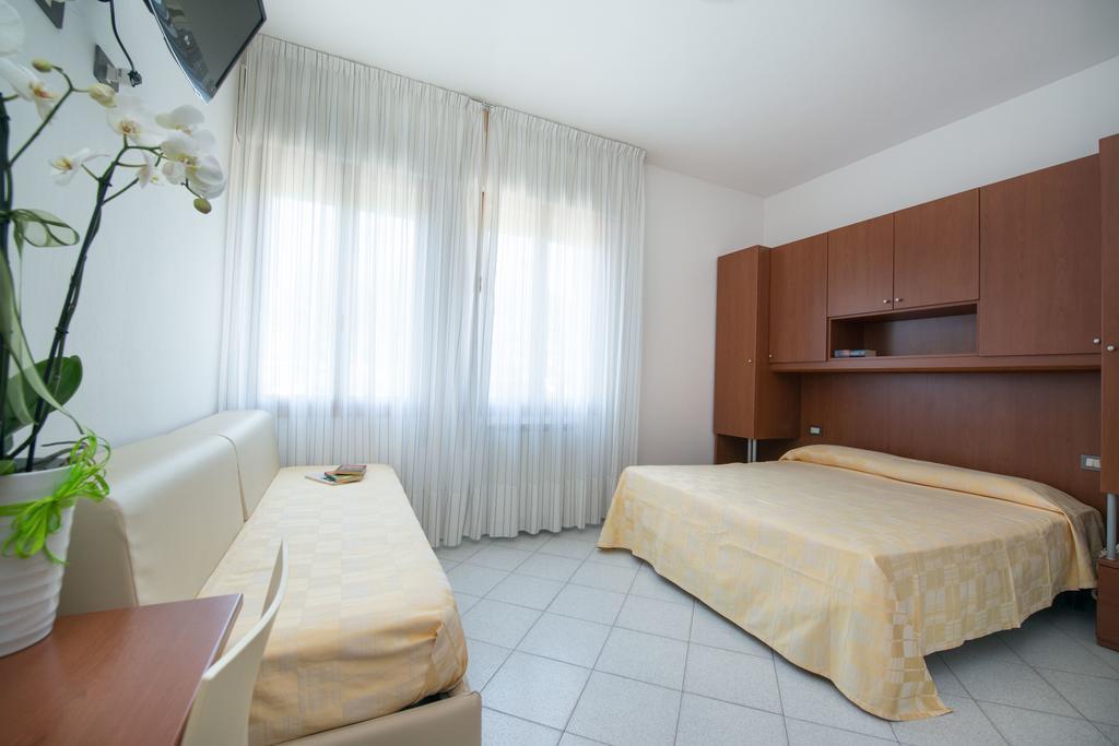 Albergo Arcobaleno Соттомарина Номер фото