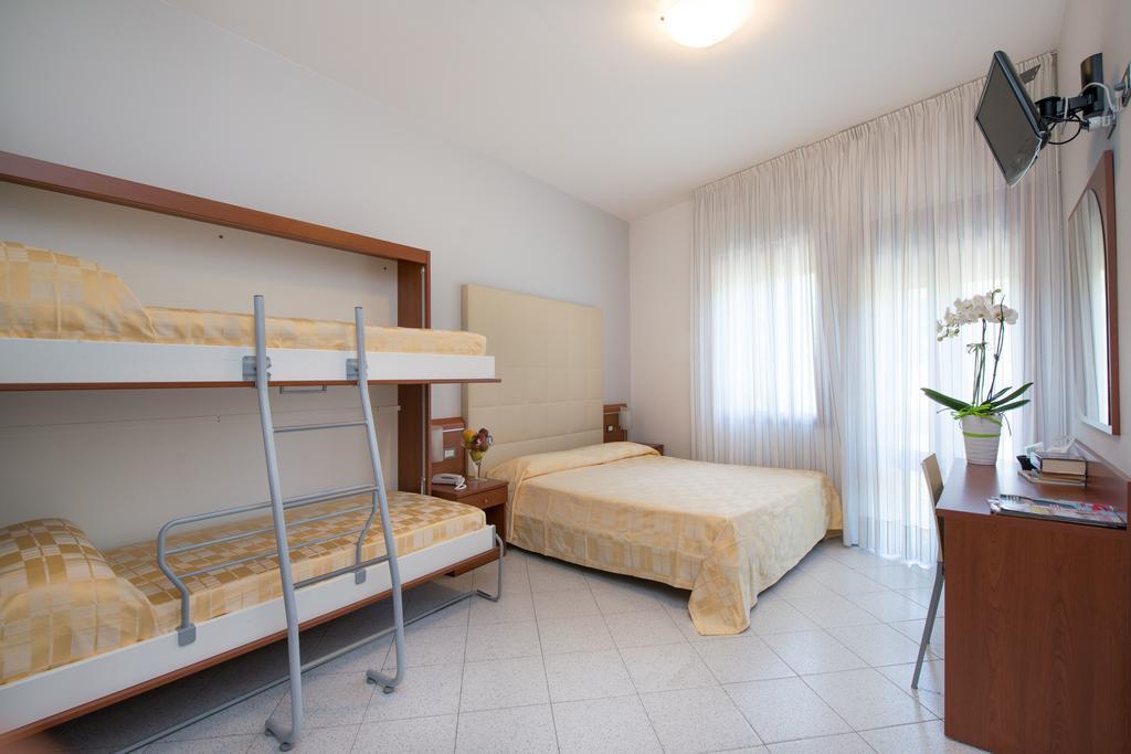 Albergo Arcobaleno Соттомарина Номер фото