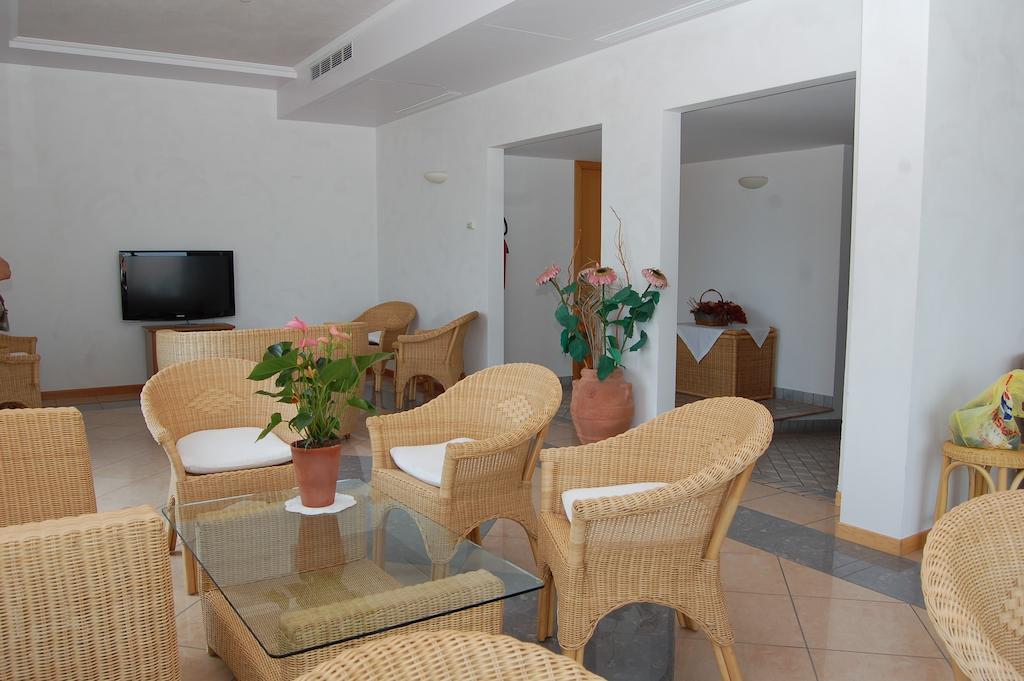 Albergo Arcobaleno Соттомарина Экстерьер фото