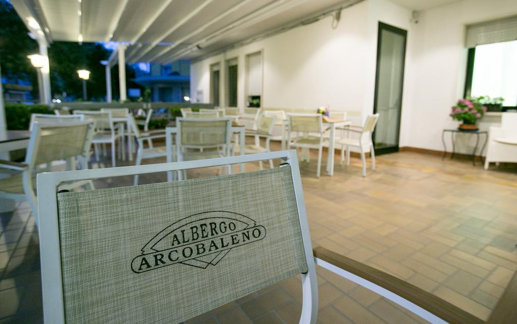 Albergo Arcobaleno Соттомарина Экстерьер фото